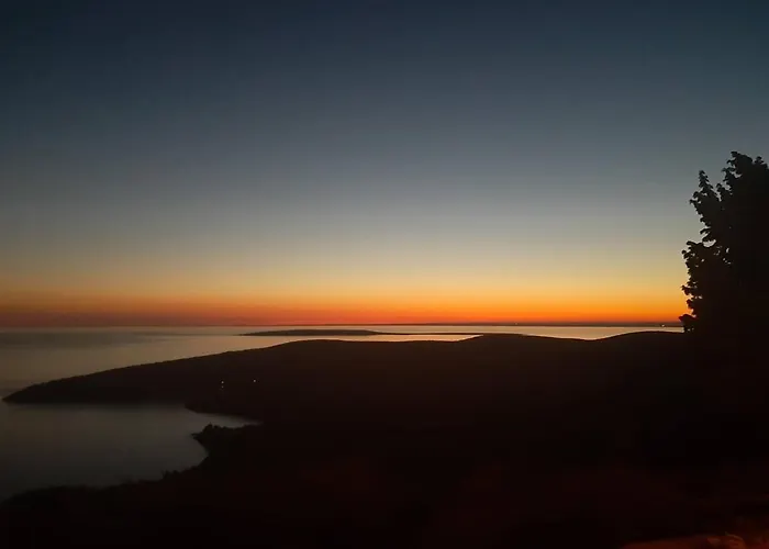 Tina's Sunset Haven Apartmán *