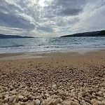 Tina's Sunset Haven * Ustrine
