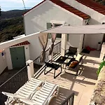 Tina's Sunset Haven * Ustrine