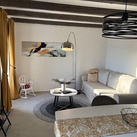 Tina's Sunset Haven Апартаменты *