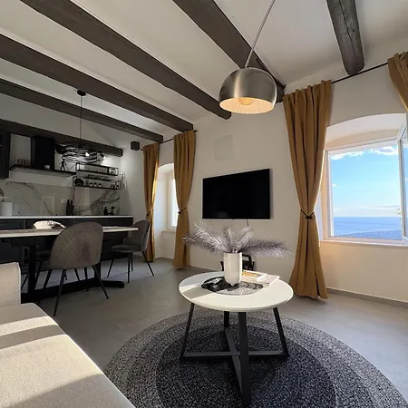 Διαμέρισμα Tina's Sunset Haven