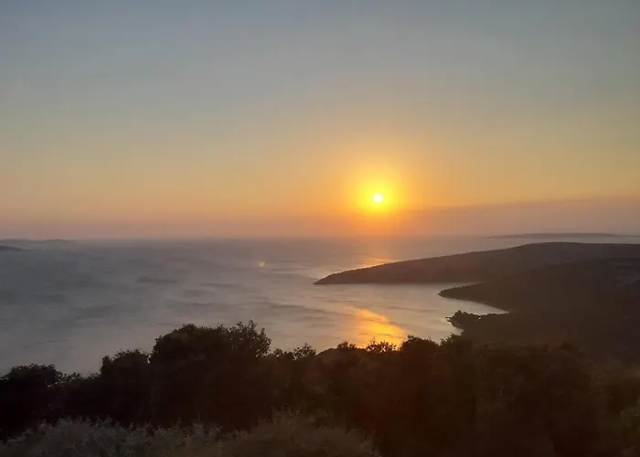 Tina's Sunset Haven *