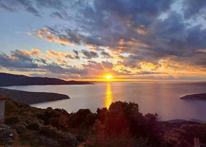 Tina's Sunset Haven Apartman