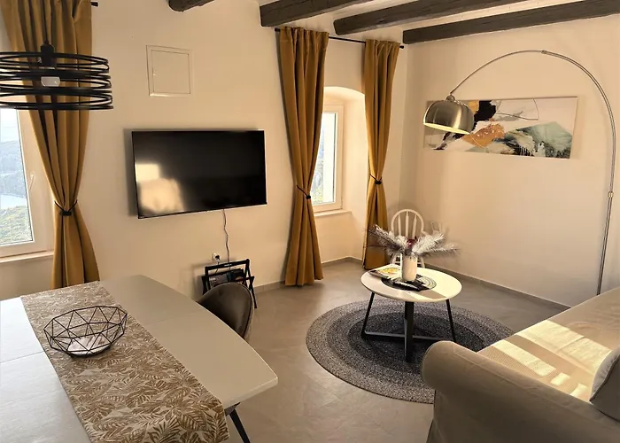 Tina's Sunset Haven Apartman