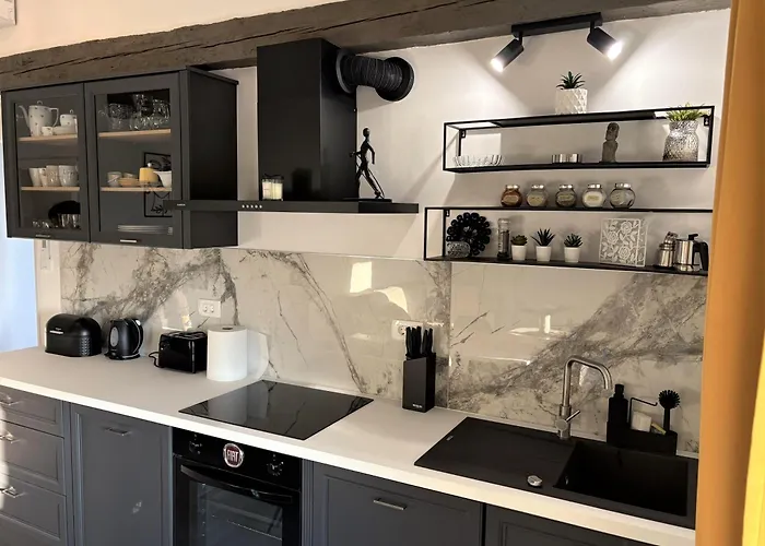 Apartman Tina's Sunset Haven Ustrine