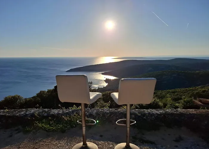 Tina's Sunset Haven *